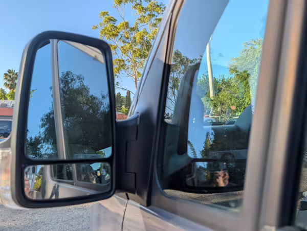 2017 Mercedes-Benz Sprinter 2500 4×4 — photo 24