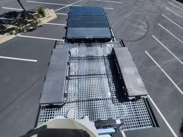 2022 Ford E-Transit 350 — photo 2