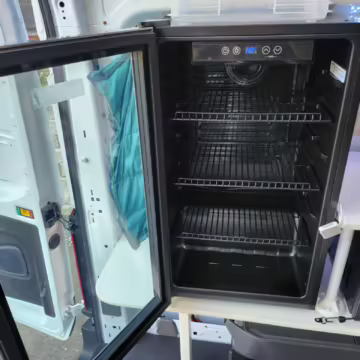 2022 Ford E-Transit 350 — photo 52
