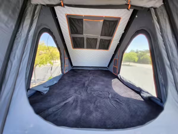 2022 Ford E-Transit 350 — photo 23