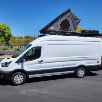 2022 Ford E-Transit 350 — photo 33