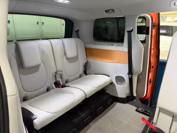2025 Volkswagen ID. Buzz 1st Edition — photo 19