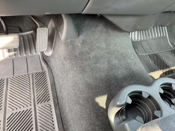 2001 Chevrolet Silverado LS 1500 — photo 34
