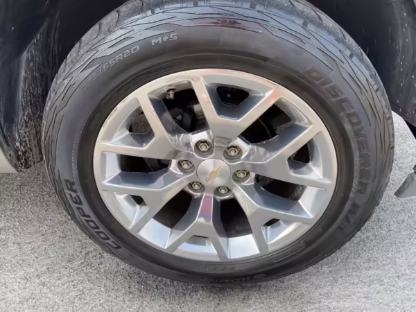 2001 Chevrolet Silverado LS 1500 — photo 29