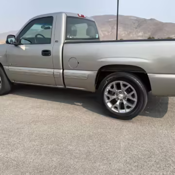 2001 Chevrolet Silverado LS 1500 — photo 16