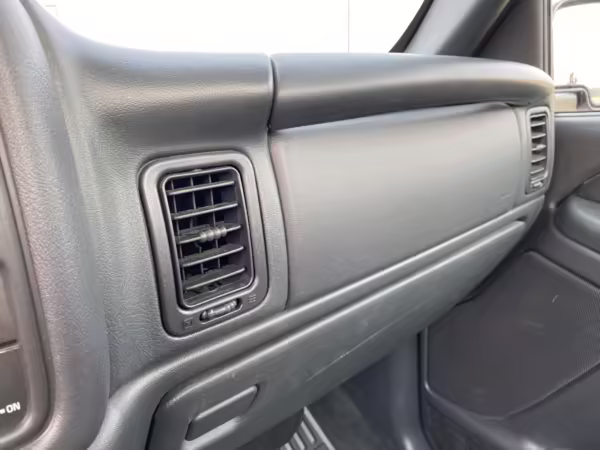 2001 Chevrolet Silverado LS 1500 — photo 42