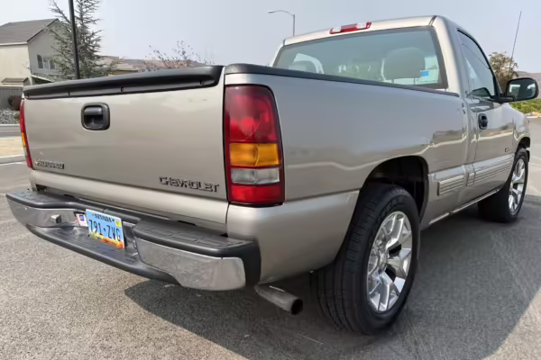 2001 Chevrolet Silverado LS 1500 — photo 5