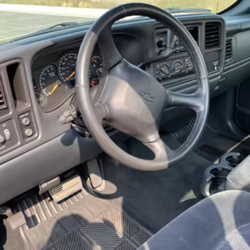 2001 Chevrolet Silverado LS 1500 — photo 32