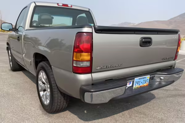 2001 Chevrolet Silverado LS 1500 — photo 4