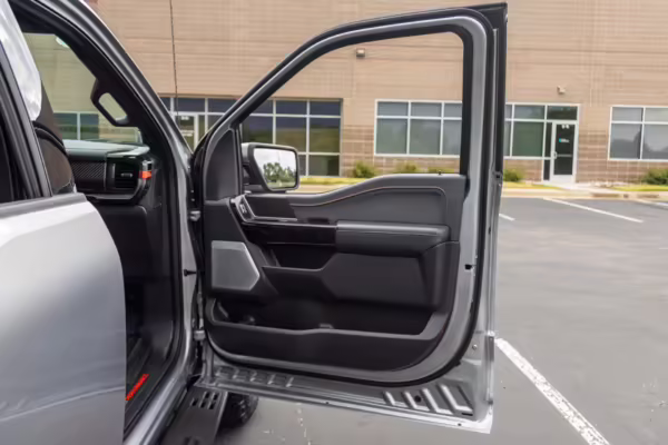2023 Ford F-150 Raptor R — photo 9
