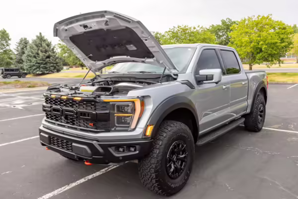 2023 Ford F-150 Raptor R — photo 18