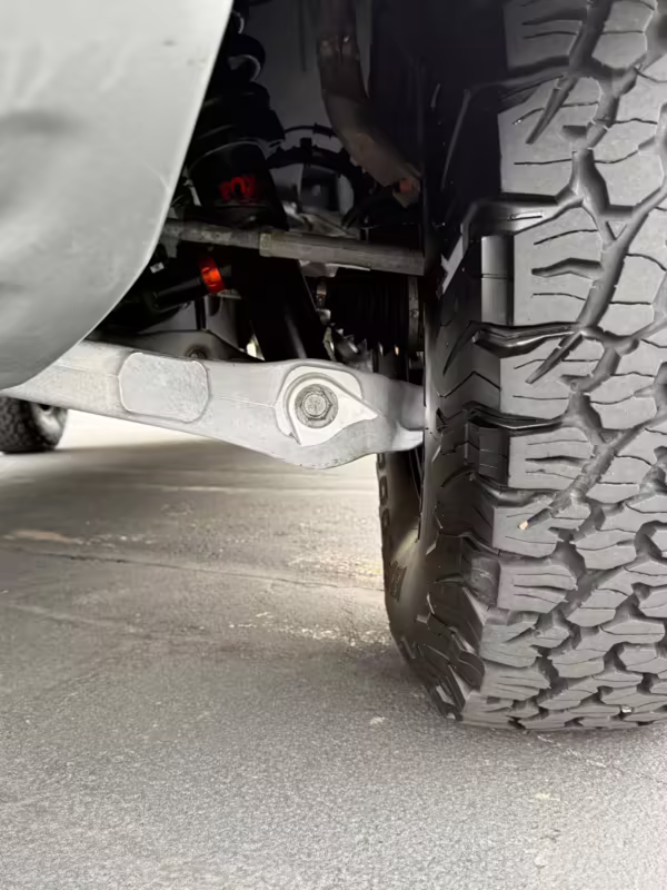 2023 Ford F-150 Raptor R — photo 2