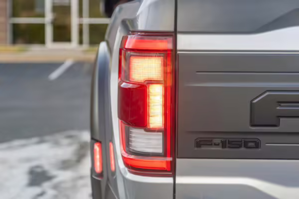 2023 Ford F-150 Raptor R — photo 3