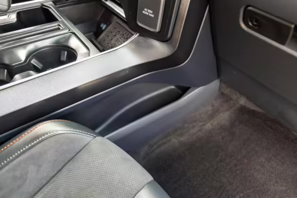 2023 Ford F-150 Raptor R — photo 16