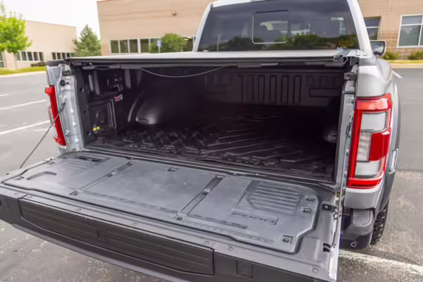2023 Ford F-150 Raptor R — photo 56