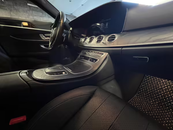 2021 Mercedes-Benz E450 4Matic All-Terrain — photo 40