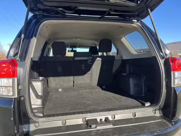 2011 Toyota 4Runner SR5 4×4 — photo 38