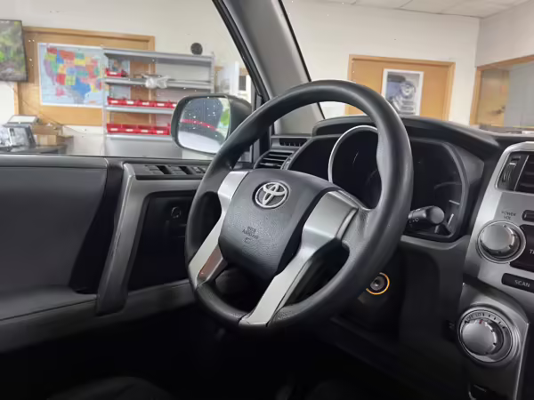 2011 Toyota 4Runner SR5 4×4 — photo 51
