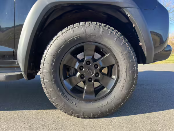 2011 Toyota 4Runner SR5 4×4 — photo 27