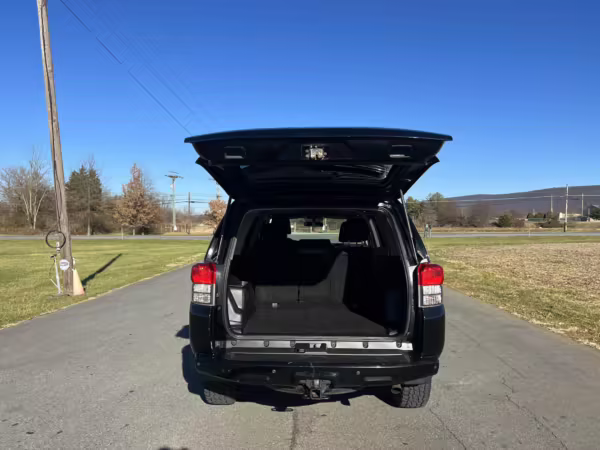 2011 Toyota 4Runner SR5 4×4 — photo 61
