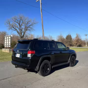 2011 Toyota 4Runner SR5 4×4 — photo 16