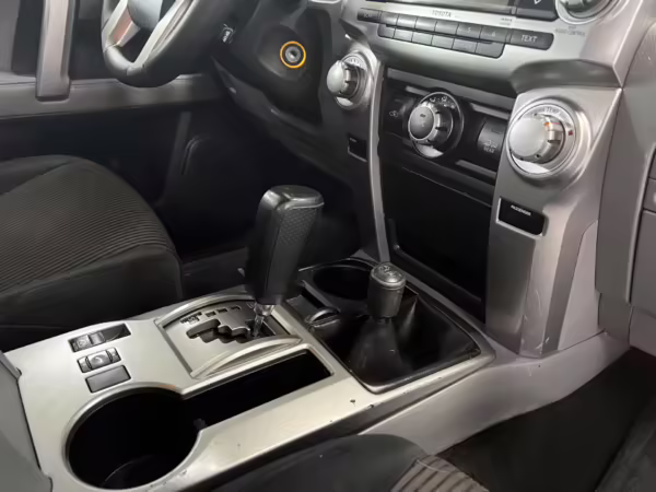 2011 Toyota 4Runner SR5 4×4 — photo 57