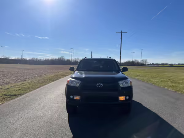 2011 Toyota 4Runner SR5 4×4 — photo 31