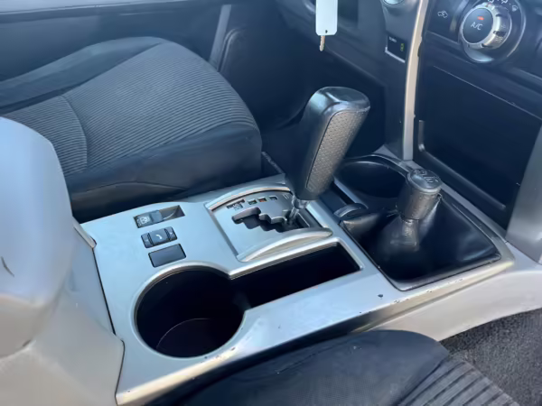 2011 Toyota 4Runner SR5 4×4 — photo 65