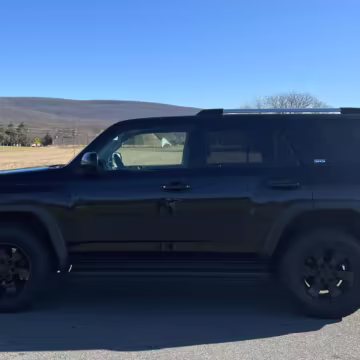 2011 Toyota 4Runner SR5 4×4 — photo 2