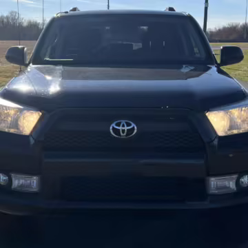 2011 Toyota 4Runner SR5 4×4 — photo 4
