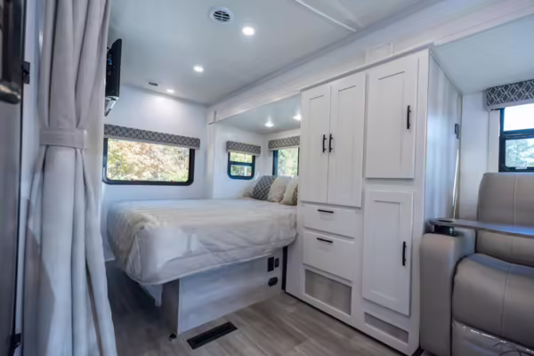 2023 Mercedes-Benz Sprinter 3500XD Isata 3 Series — photo 46