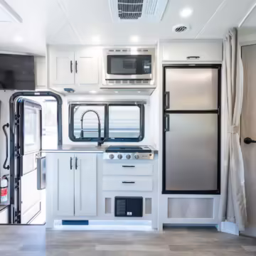 2023 Mercedes-Benz Sprinter 3500XD Isata 3 Series — photo 82
