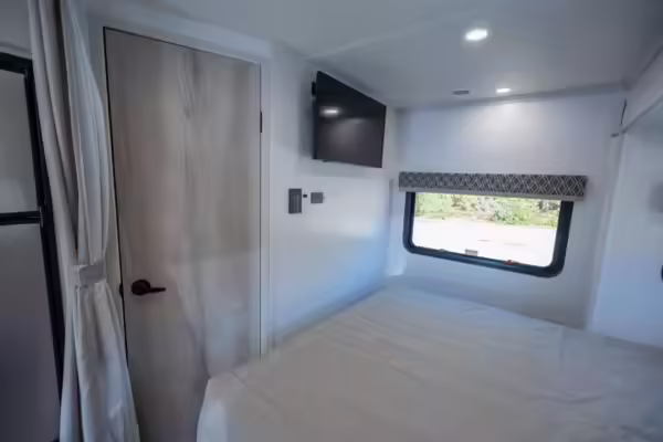 2023 Mercedes-Benz Sprinter 3500XD Isata 3 Series — photo 58
