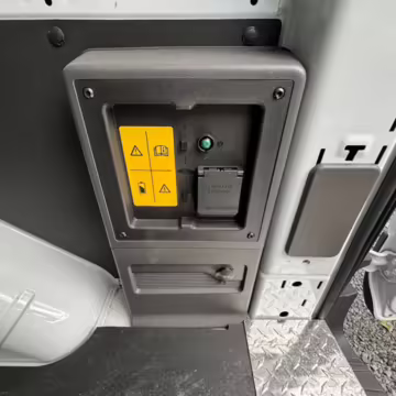 2022 Ford E-Transit 350 — photo 13