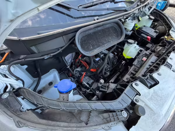 2022 Ford E-Transit 350 — photo 25