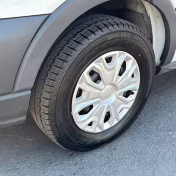 2022 Ford E-Transit 350 — photo 30