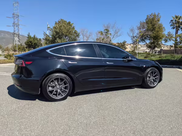 2018 Tesla Model 3 Long Range — photo 6