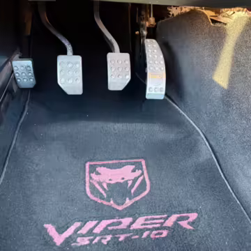 2005 Dodge Viper SRT-10 Convertible — photo 37