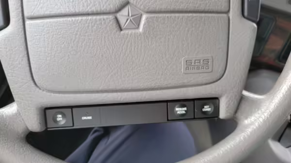 1996 Dodge Ram Van B3500 — photo 27