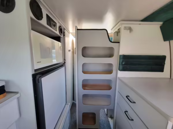 1996 Dodge Ram Van B3500 — photo 31