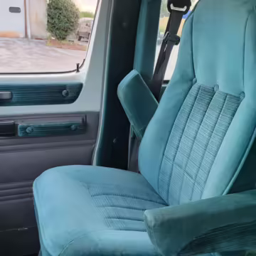 1996 Dodge Ram Van B3500 — photo 46