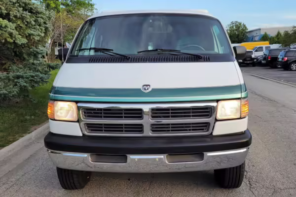 1996 Dodge Ram Van B3500 — photo 7