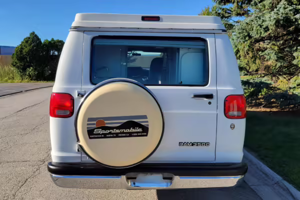 1996 Dodge Ram Van B3500 — photo 13