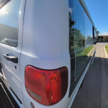 1996 Dodge Ram Van B3500 — photo 14