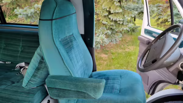 1996 Dodge Ram Van B3500 — photo 61