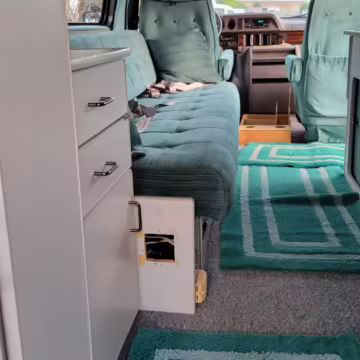 1996 Dodge Ram Van B3500 — photo 63