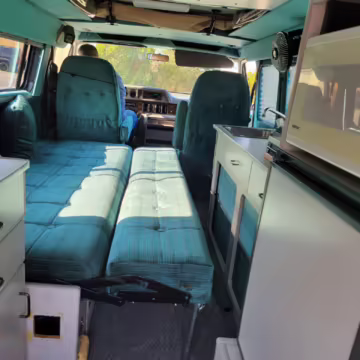 1996 Dodge Ram Van B3500 — photo 69