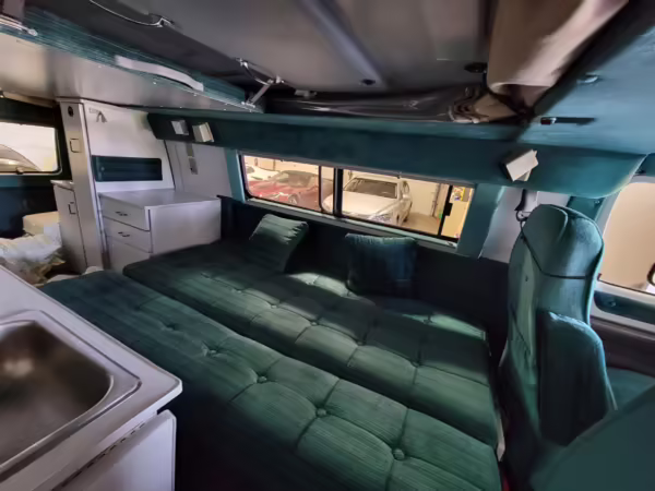 1996 Dodge Ram Van B3500 — photo 75