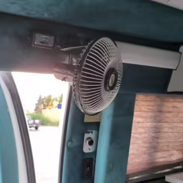 1996 Dodge Ram Van B3500 — photo 34
