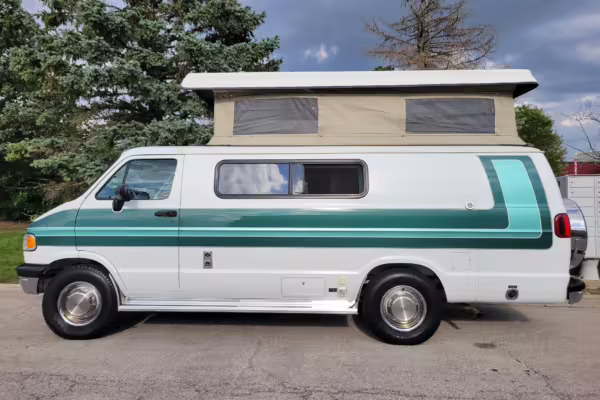 1996 Dodge Ram Van B3500 — photo 4
